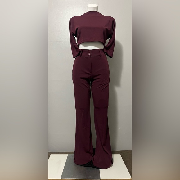 Adorable NWT boutique deep red High-waist, wide-leg 2-piece pant set! Size XS. - Picture 10 of 14